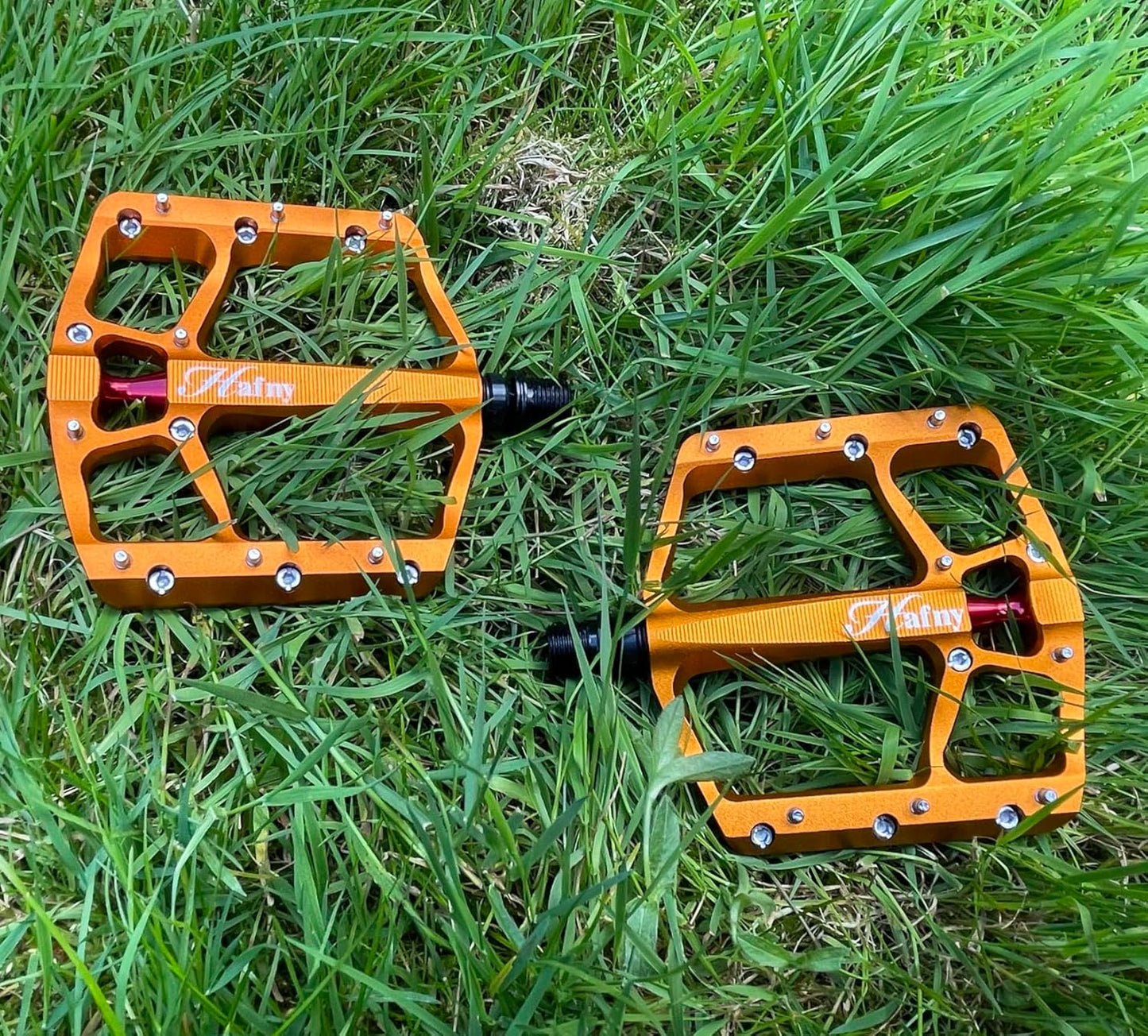 Aluminum Bike Pedals, CNC Machined, Wide Sturdy Platform, HF-1400